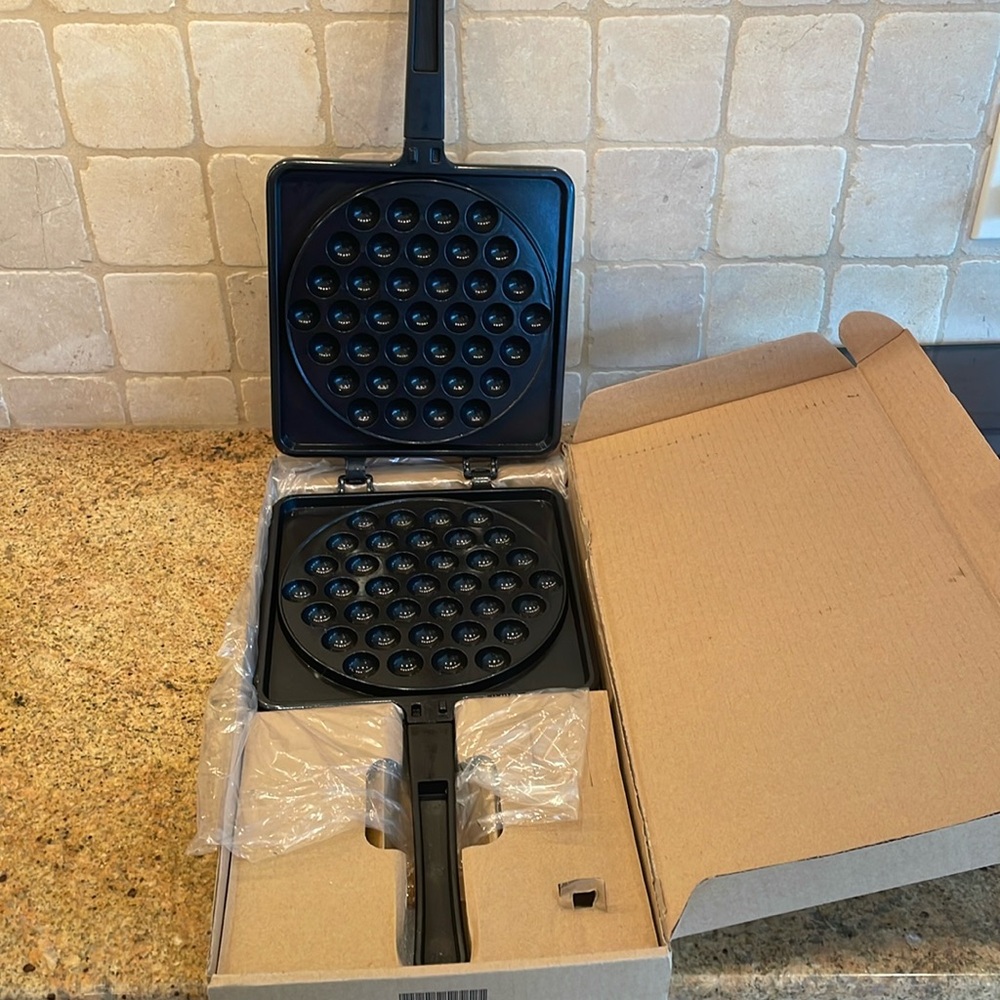 Pampered Chef Bubble Waffle Maker